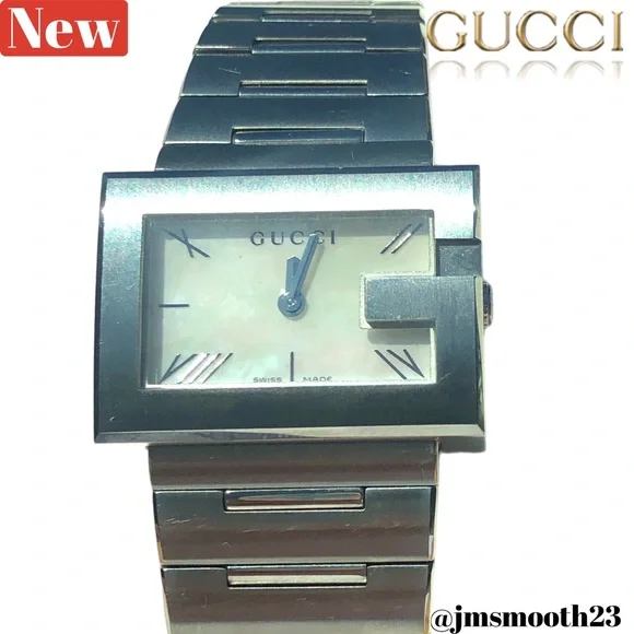 🆕 Gucci silver mother of pearl bracelet watch